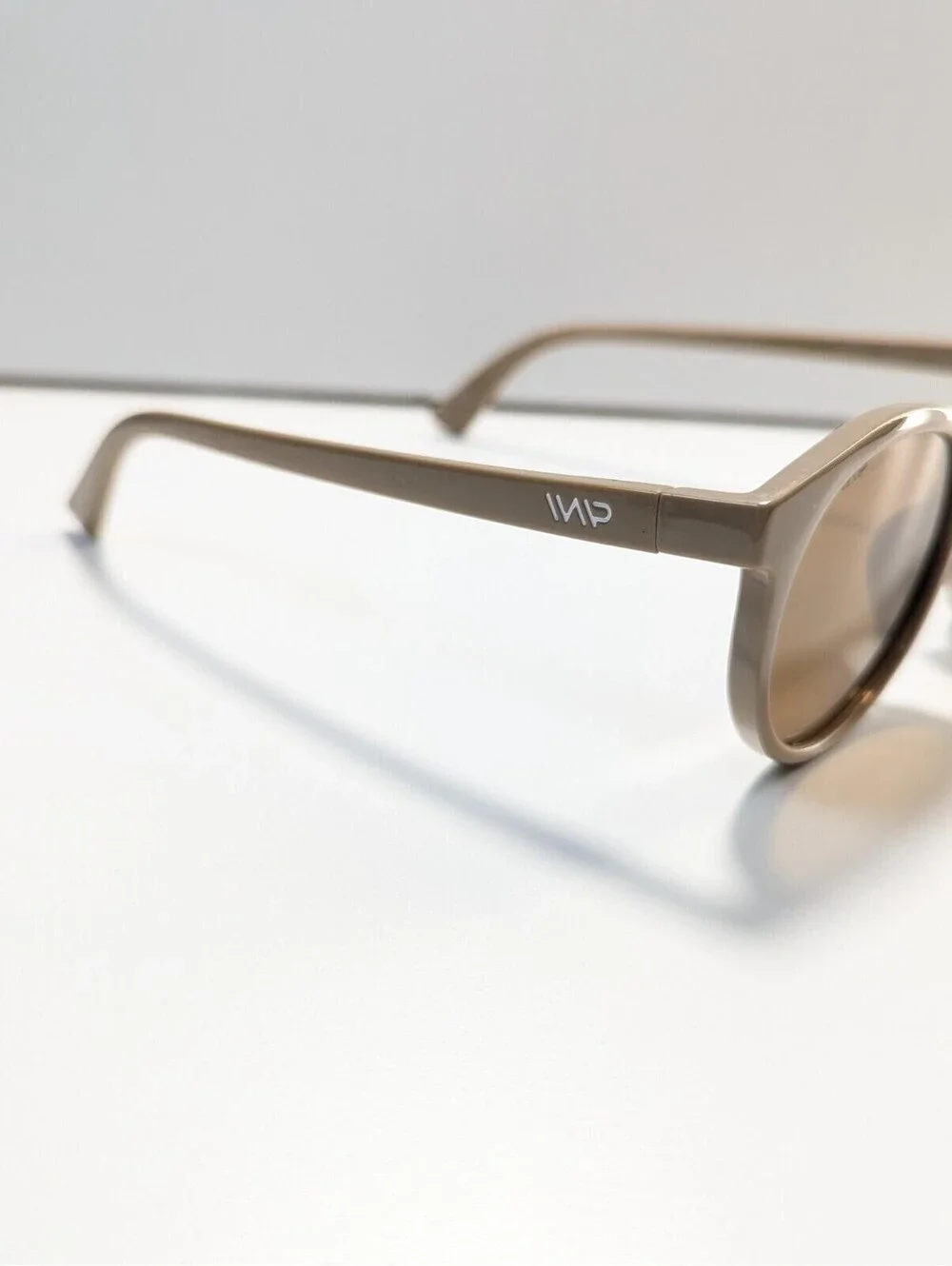 WearMe Pro Polarized Classic Round Retro Light Crystal Brown / Lens ECO03-BGEBRW
